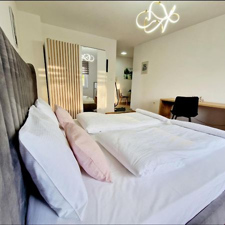 Infinity Apartment & Free Wifi & Free Parking Сараево Экстерьер фото