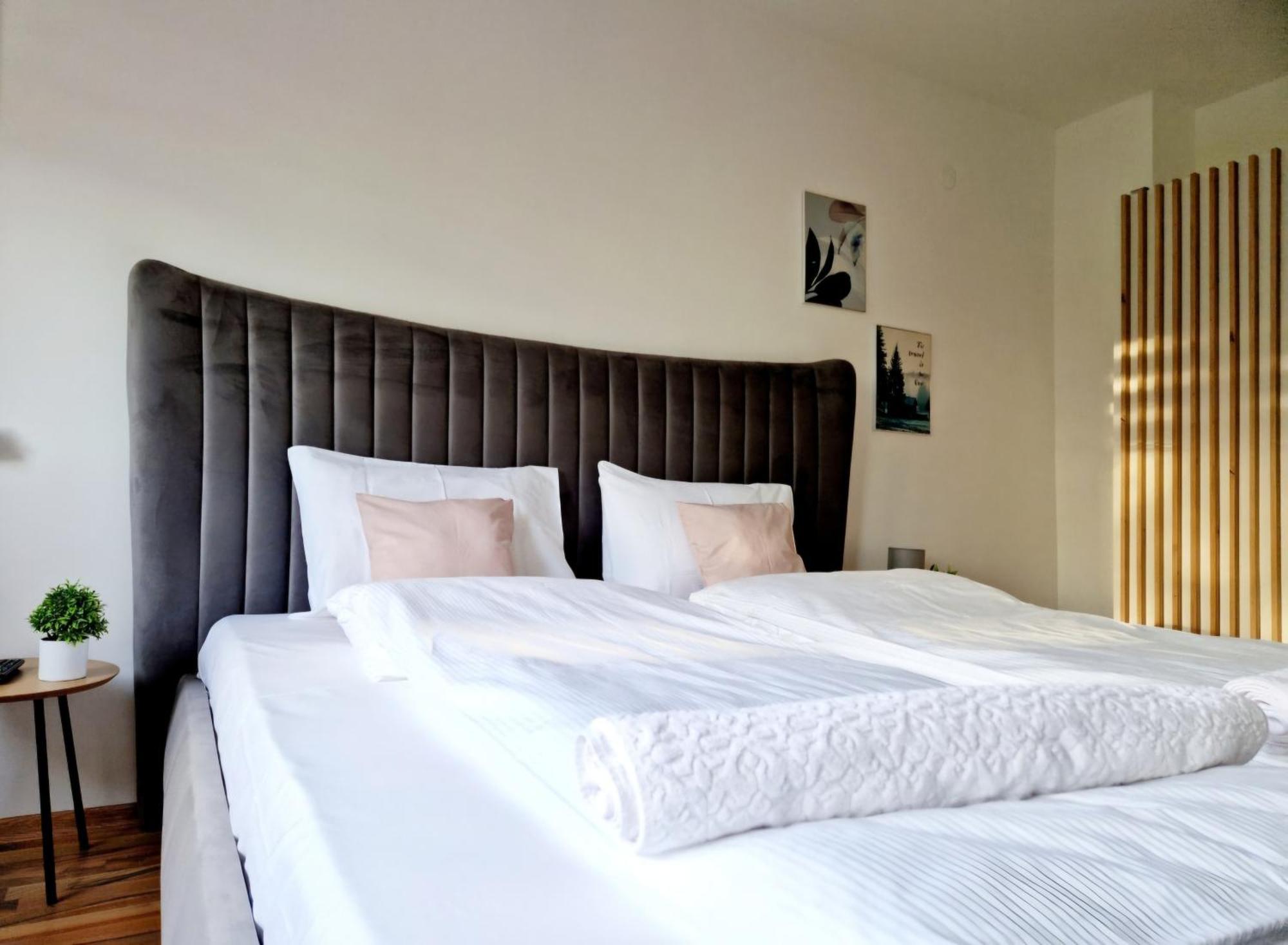 Infinity Apartment & Free Wifi & Free Parking Сараево Экстерьер фото