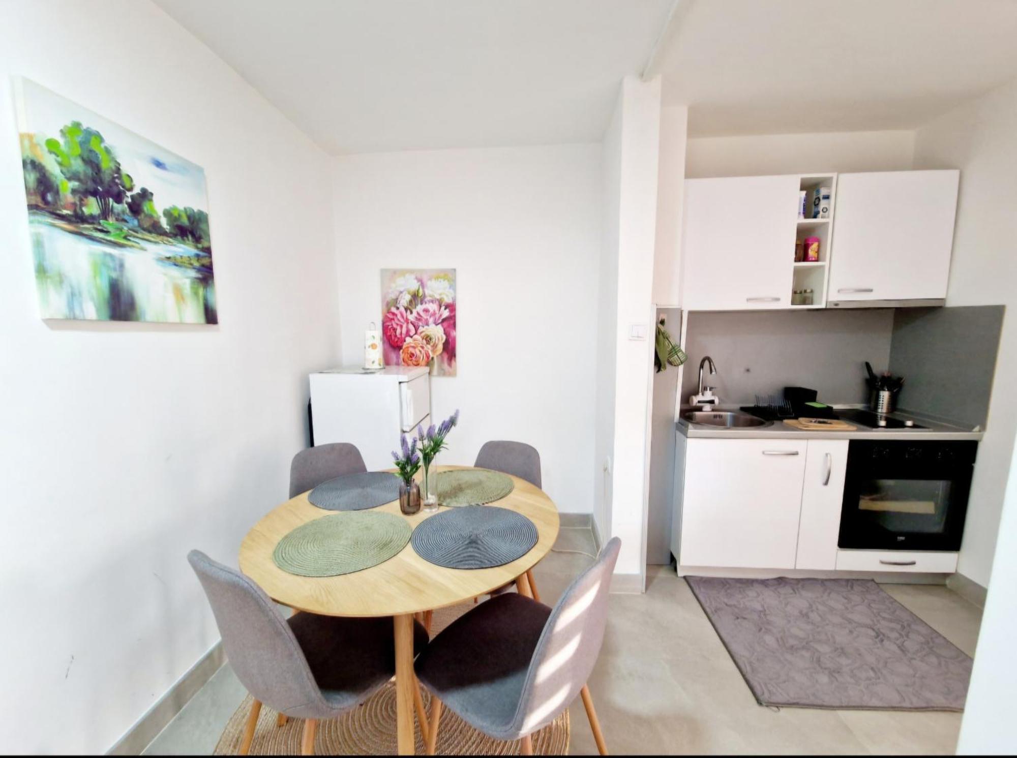 Infinity Apartment & Free Wifi & Free Parking Сараево Экстерьер фото
